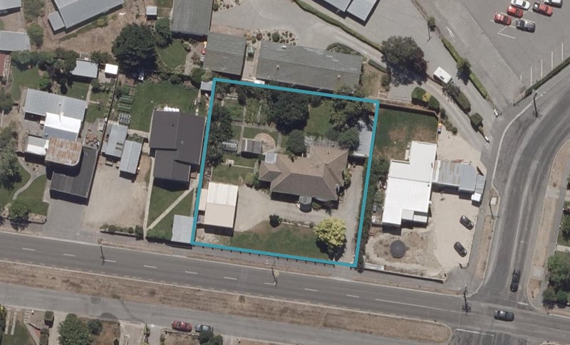53 Royal Terrace, Alexandra, Alexandra - Carousel 1