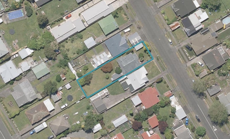 14 Millward Street, Whanganui East, Whanganui - Carousel 1