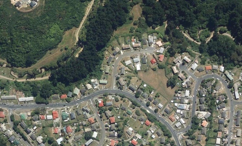 4 York Place, Cannons Creek, Porirua - Carousel 1