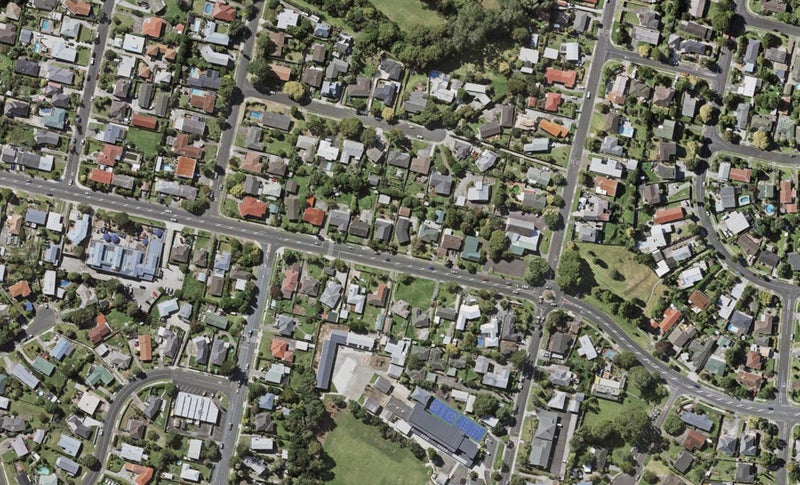 50 Reeves Road, Pakuranga, Auckland - Carousel 1