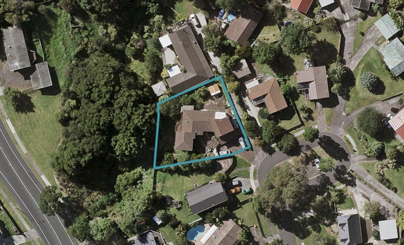 10 Palmetto Place, Goodwood Heights, Auckland - Carousel 1