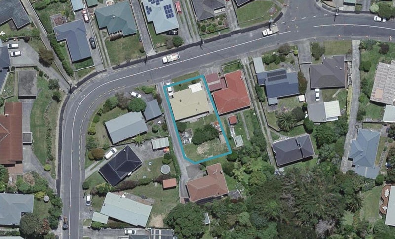 24 Beazley Avenue, Paparangi, Wellington - Carousel 1