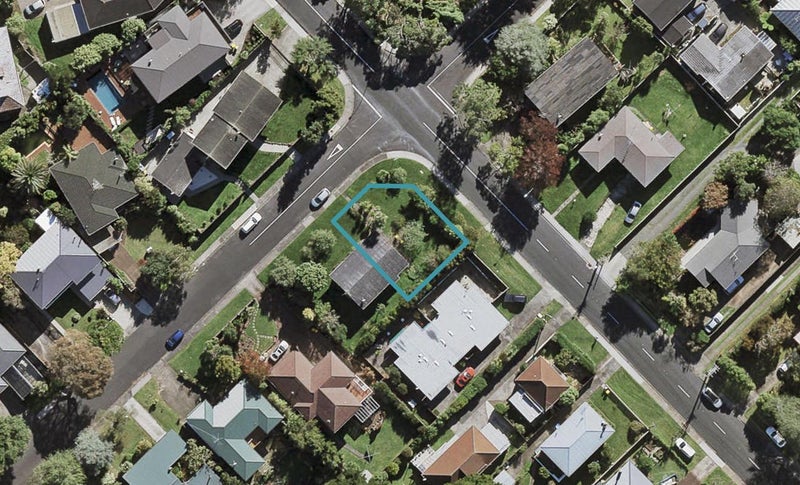 76 Hillcrest Avenue, Hillcrest, Auckland - Carousel 1