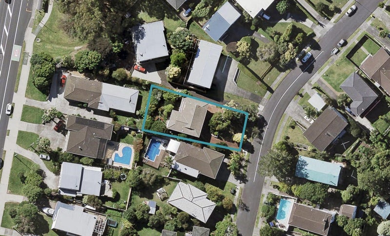 20 Ravenwood Drive, Forrest Hill, Auckland - Carousel 1