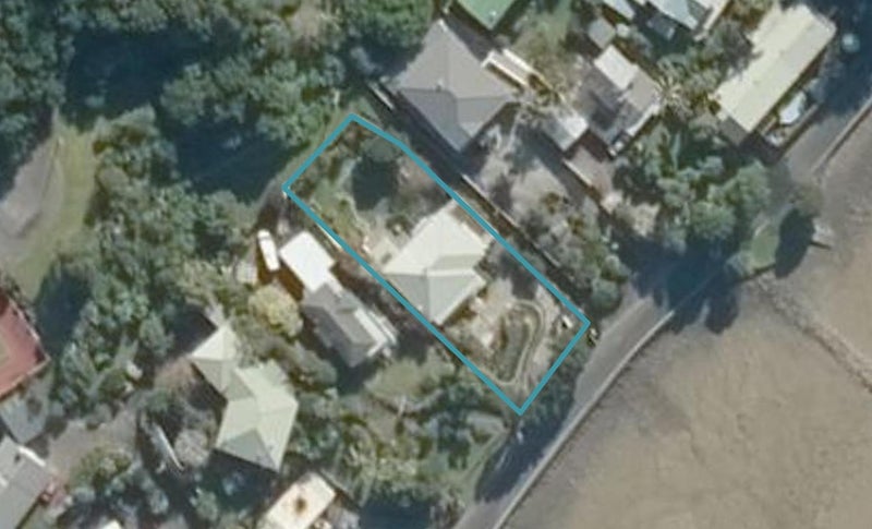 156 Beach Road, Onerahi, Whangarei - Carousel 1