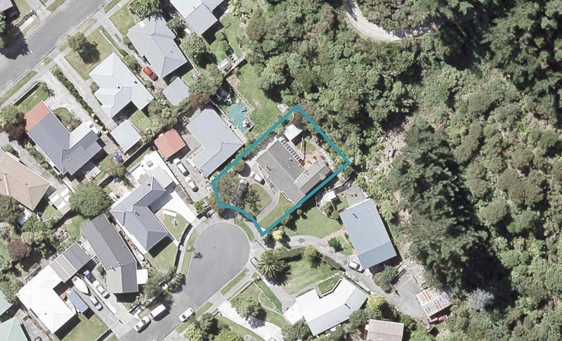 19 MIMIHAU GR, Wainuiomata, Lower Hutt - Carousel 1