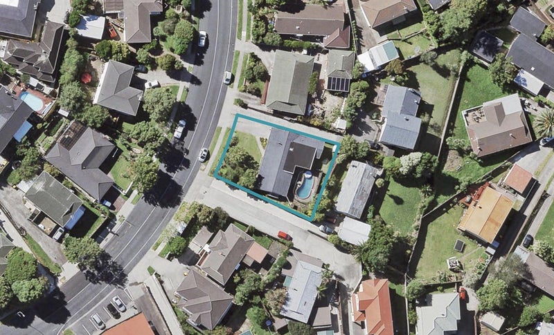 44 Priestley Drive, Bucklands Beach, Auckland - Carousel 1