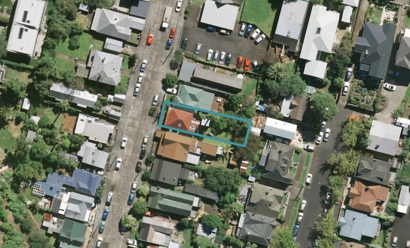21 Claremont Street, Grafton, Auckland - Carousel 1