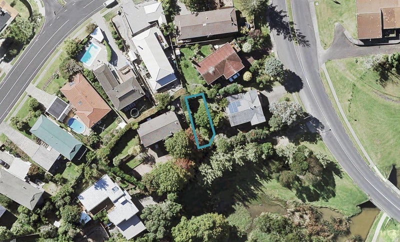 86E Glencoe Road, Browns Bay, Auckland - Carousel 1