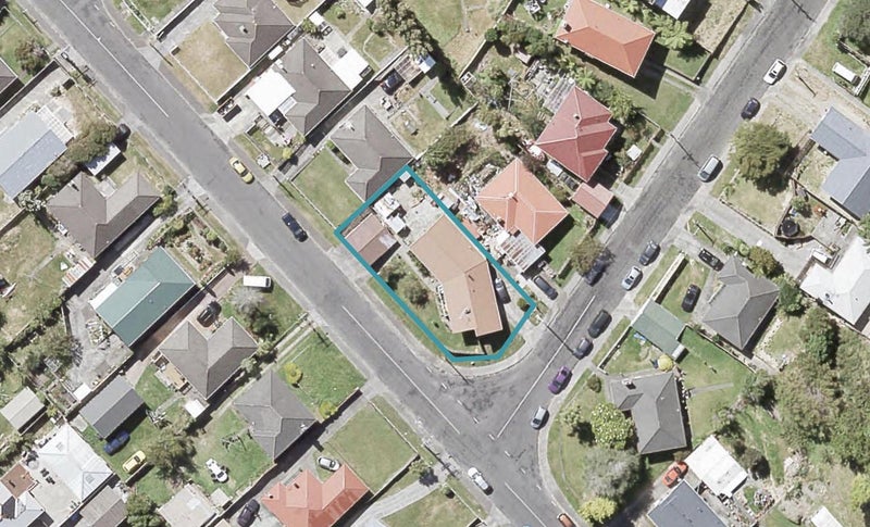 1 Pollard Street, Wainuiomata, Lower Hutt - Carousel 1