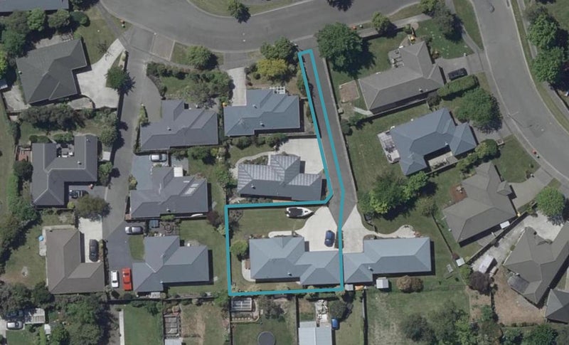 8 Wendy Place, Heathcote Valley, Christchurch - Carousel 1