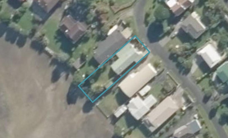 8 Attwood Street, Whangarei - Carousel 1