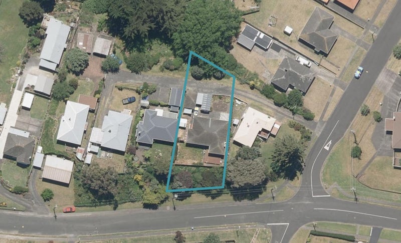 2 Toi Street, Tawhero, Whanganui - Carousel 1