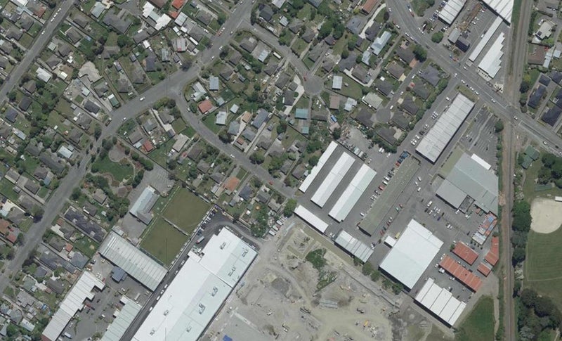 13 Boyne Avenue, Northcote, Christchurch - Carousel 1