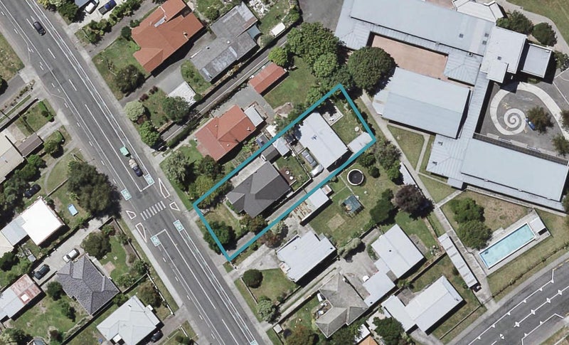 504A Grove RD, Mayfair, Haumoana - Carousel 1