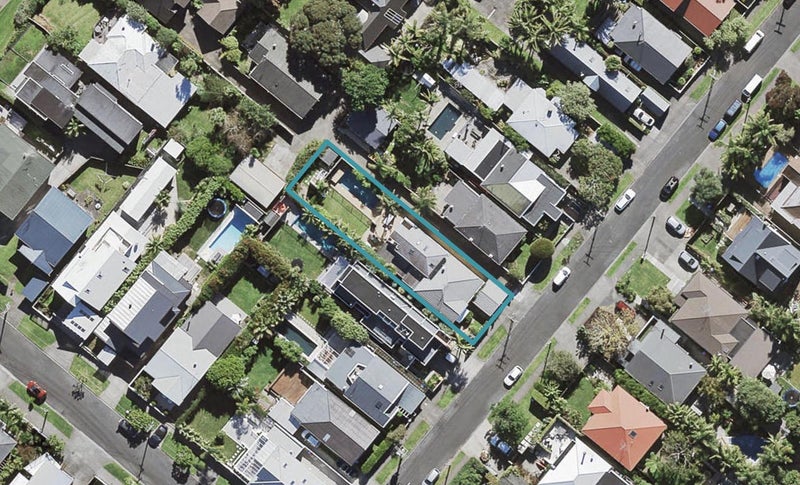 22 Edgars Road, Westmere, Auckland - Carousel 1