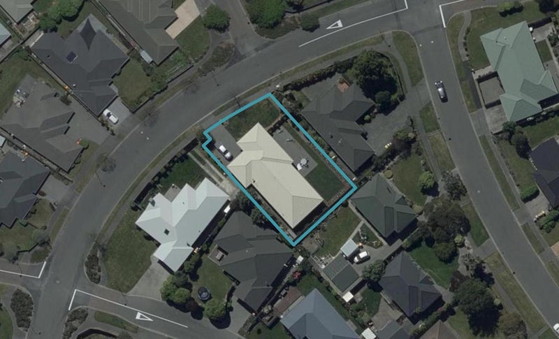 20 Hurricane Way, Wigram, Christchurch - Carousel 1