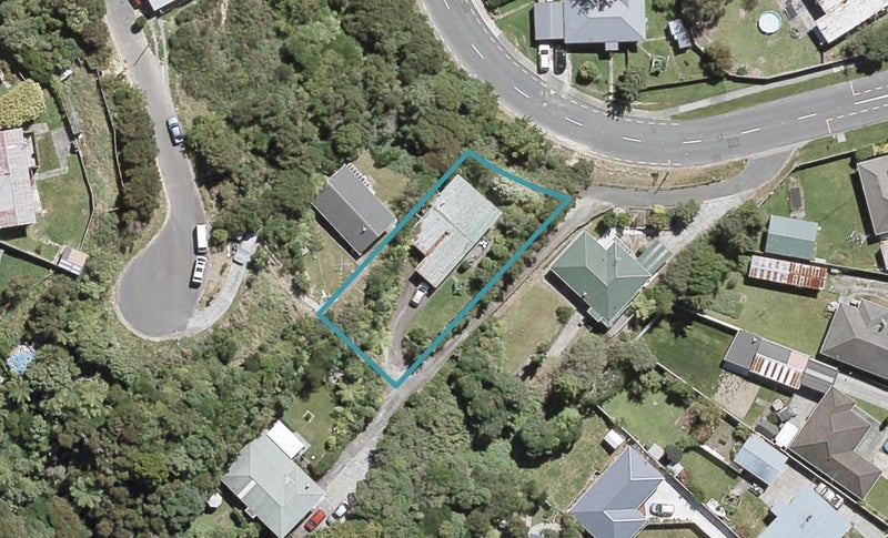 7 Holborn Drive, Stokes Valley, Lower Hutt - Carousel 1