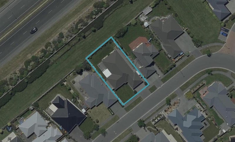 63 Somerville Crescent, Aidanfield, Christchurch - Carousel 1