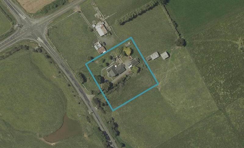 304 Stoney Creek Road, Kelvin Grove, Palmerston North - Carousel 1