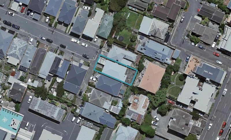 21 Caroline Street, Mount Victoria, Wellington - Carousel 1
