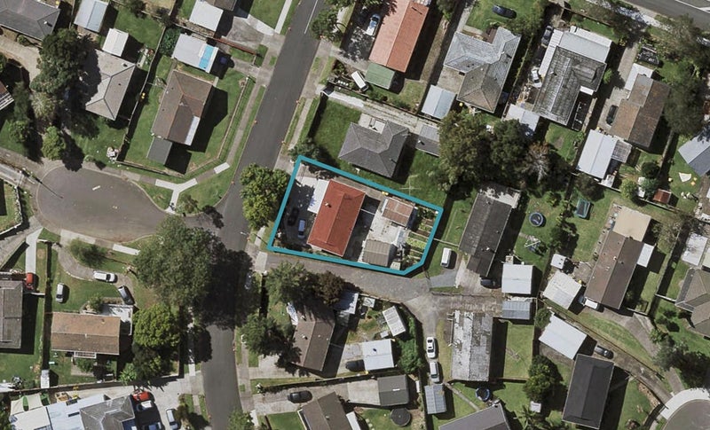 25 Sandrine Avenue, Clover Park, Auckland - Carousel 1
