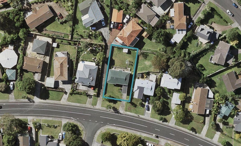 42 Trias Road, Totara Vale, Auckland - Carousel 1