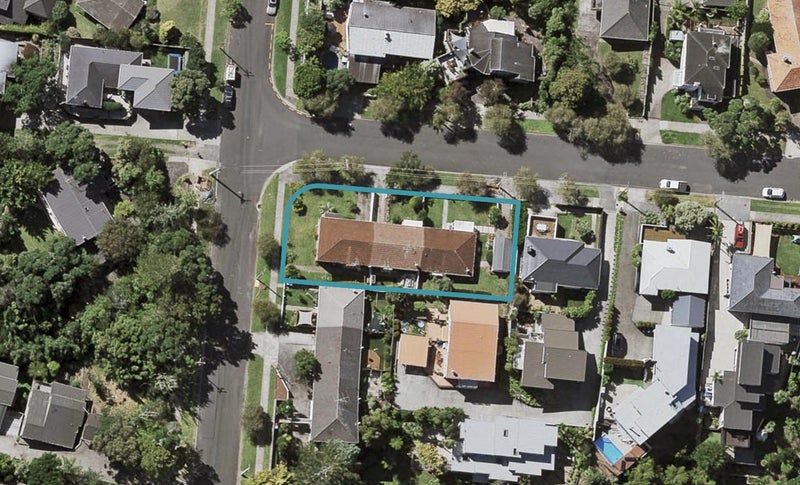 1/1 Appleyard Crescent, Meadowbank, Auckland - Carousel 1