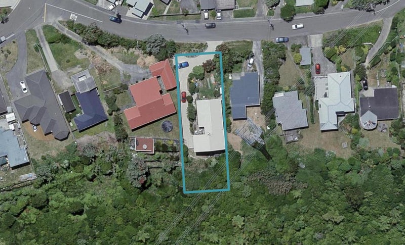 40 Lyndfield Lane, Newlands, Wellington - Carousel 1