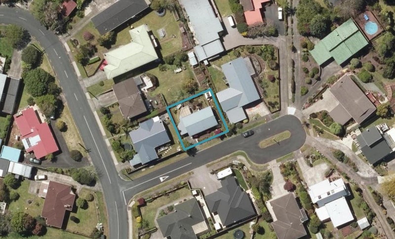 1 Barclay Place, Kamo, Whangarei - Carousel 1