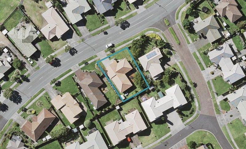 142 Burswood Drive, Burswood, Auckland - Carousel 1