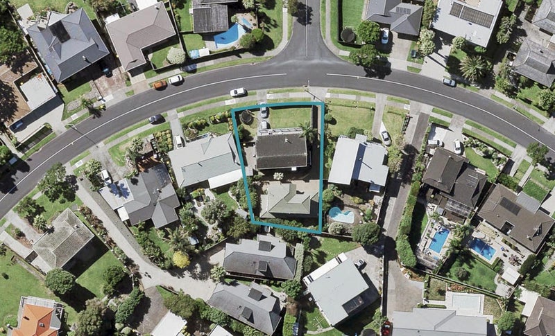 1/13 Fratley Avenue, Farm Cove, Auckland - Carousel 1