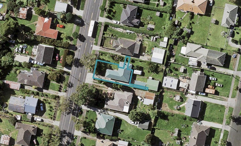 36A Erima Avenue, Point England, Auckland - Carousel 1