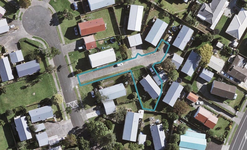 9B Keri Anne Place, Goodwood Heights, Auckland - Carousel 1