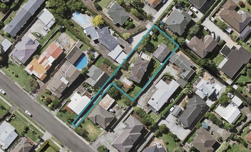 15 Corunna Road, Milford, Auckland - Carousel 1
