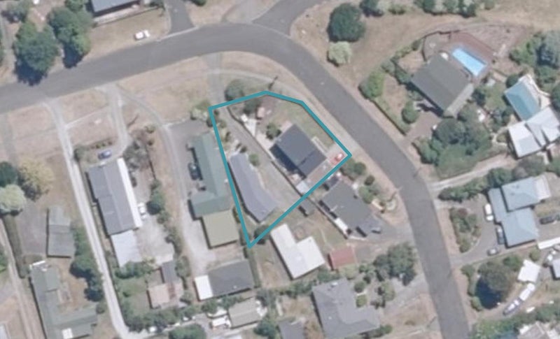 1A Peach Grove, Taupo, Taupo - Carousel 1