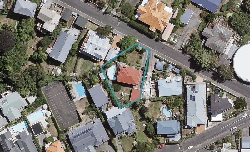 107 Thompson Road, Bluff Hill, Napier - Carousel 1