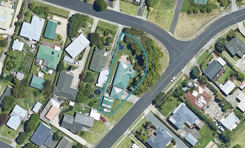 5 Collingwood Street, Judea, Tauranga - Carousel 1