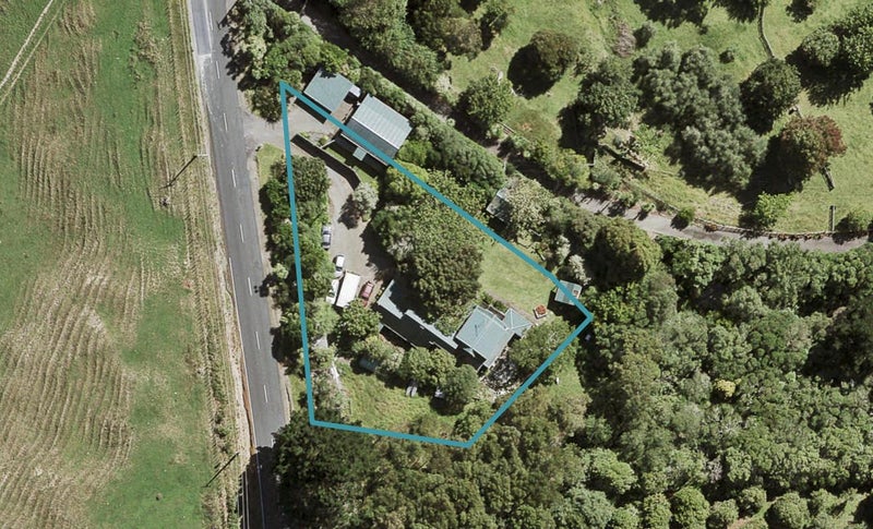 321 Tawa Road, Kumeu - Carousel 1