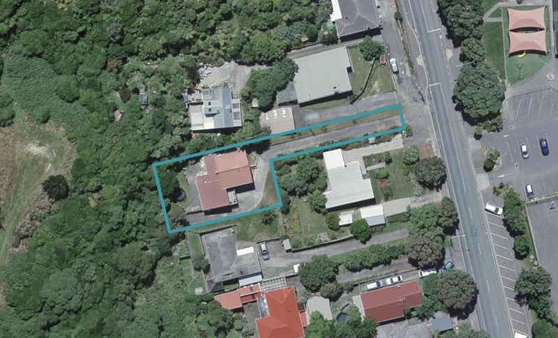 115 Happy Valley Road, Owhiro Bay, Wellington - Carousel 1