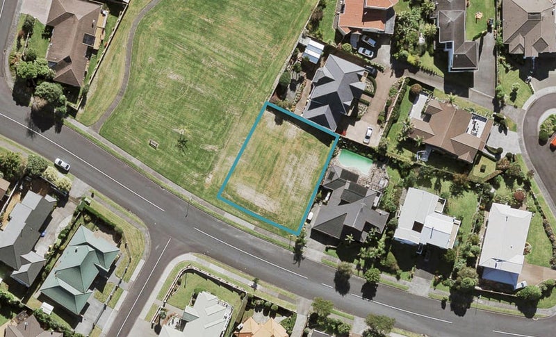 22 Westpark Drive, West Harbour, Auckland - Carousel 1
