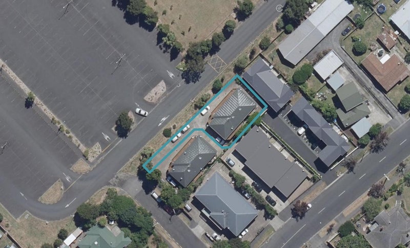 4A Baffles Crescent, Silverdale, Hamilton - Carousel 1