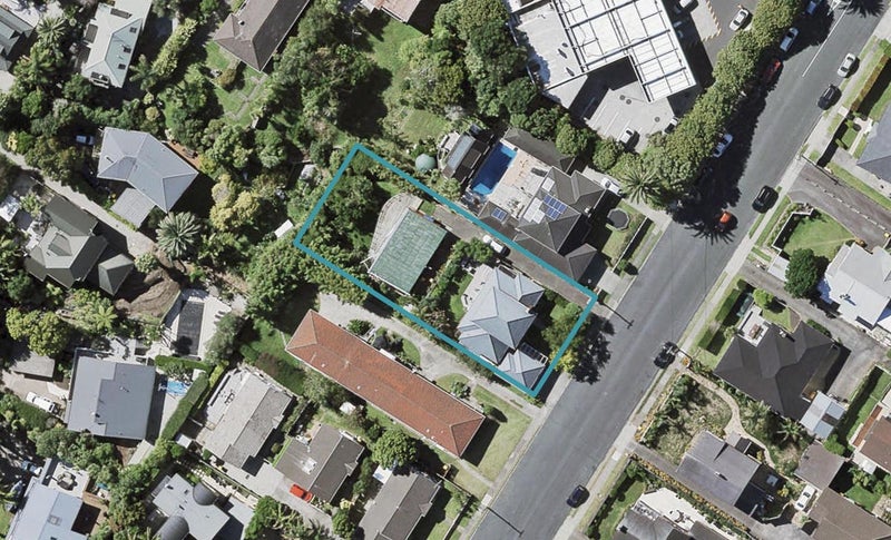 2/3A HORORATA RD, Hauraki, North Shore City - Carousel 1