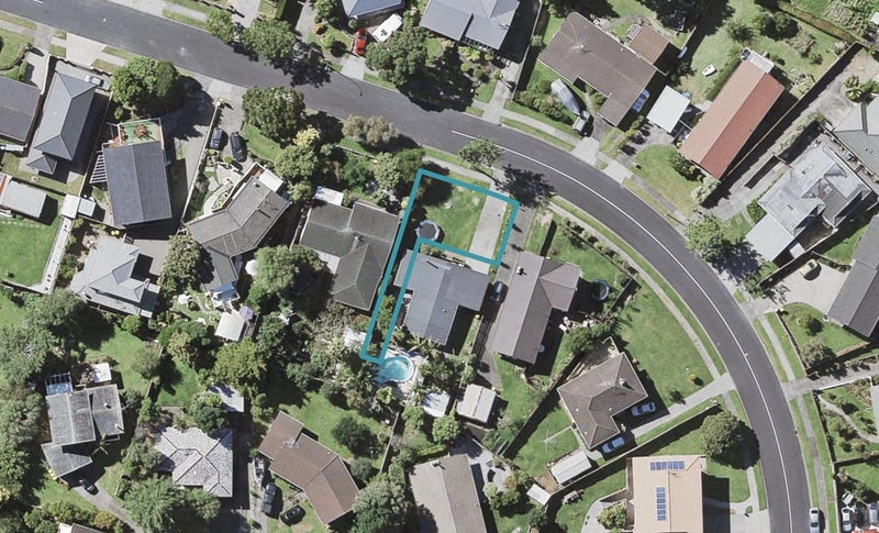9A Borrowdace Avenue, Botany Downs, Auckland - Carousel 1