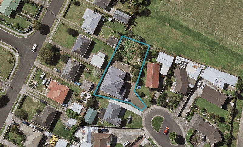 10 Aria Place, Clover Park, Auckland - Carousel 1