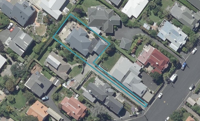 18 Prestwick Street, Maori Hill, Dunedin - Carousel 1