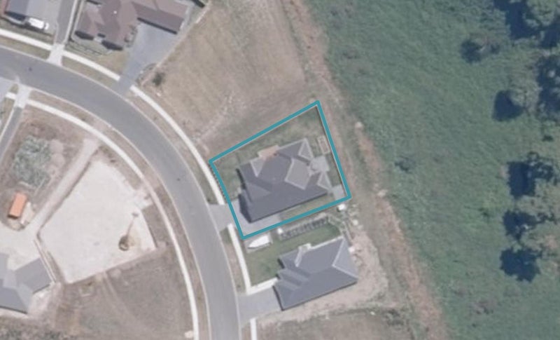 37 Coprosma Crescent, Waipahihi, Taupo - Carousel 1