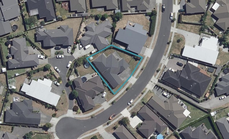 6 Cole Thomas Place, Huntington, Hamilton - Carousel 1
