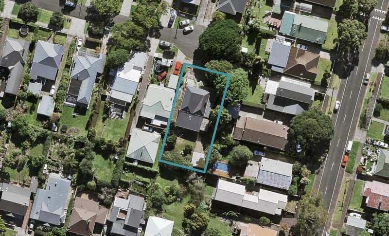 43 Tranmere Road, Sandringham, Auckland - Carousel 1