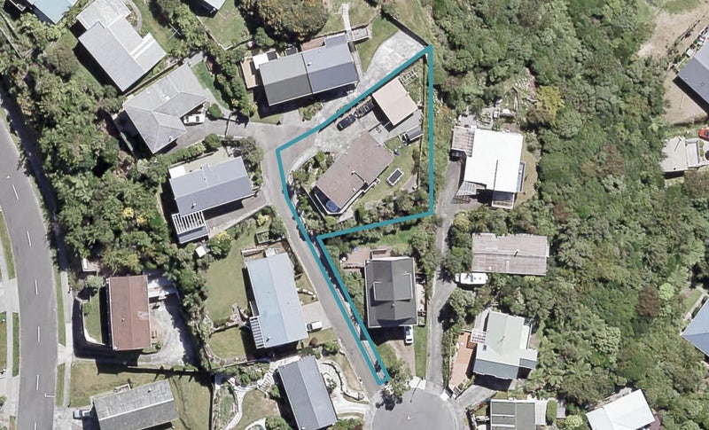 14 Wisteria Grove, Maungaraki, Lower Hutt - Carousel 1